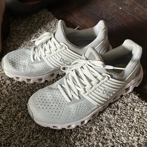 On cloudswift sneakers